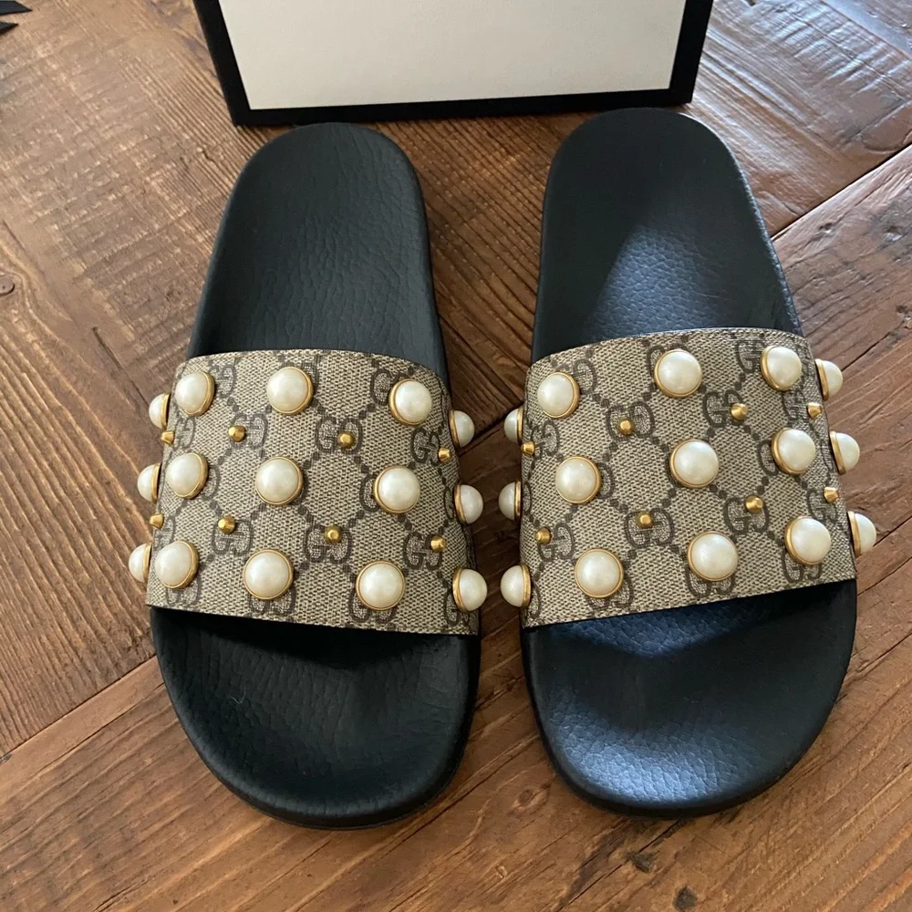 Gucci Supreme slides with pearls - Picture 2 of 6